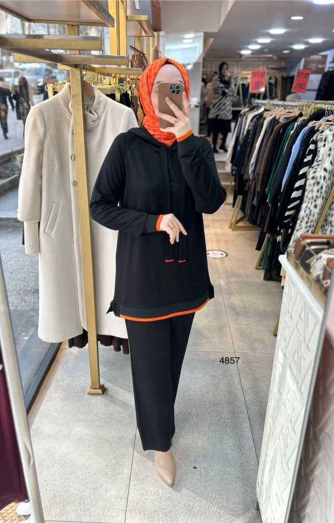 4857 Kapüşonlu Takım