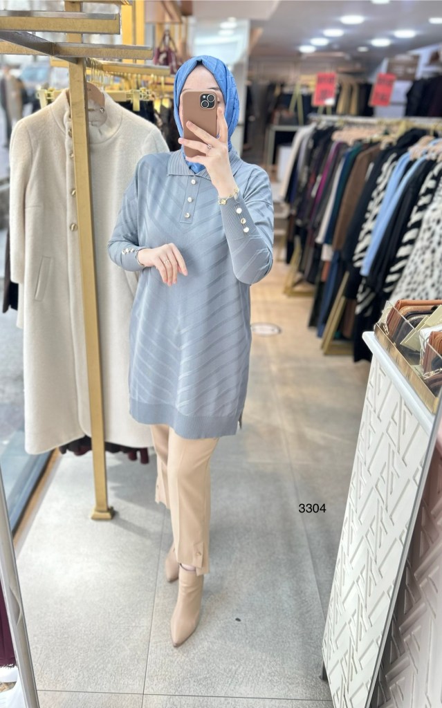 3304 V Desenli Düğme Detaylı Merserize Tunik
