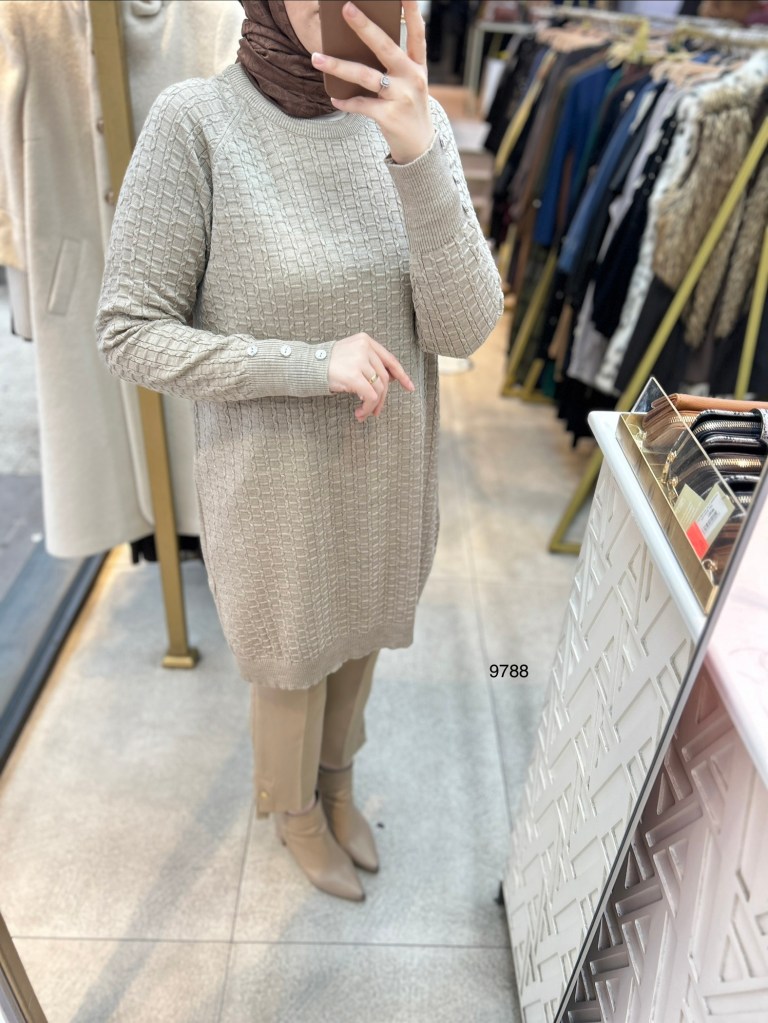 9788 Kolu Düğmeli Triko Tunik