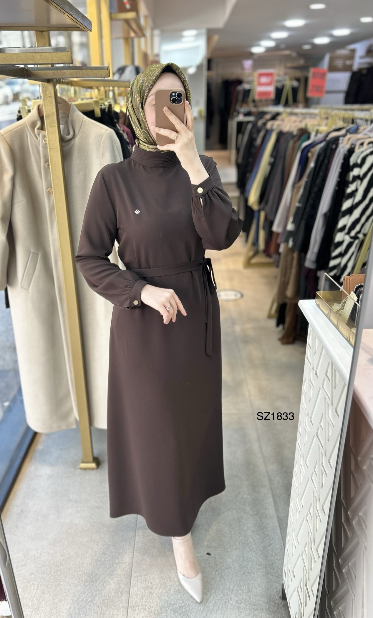 SZ1833 Yüksek Yaka Kemerli Elbise - Görsel 2