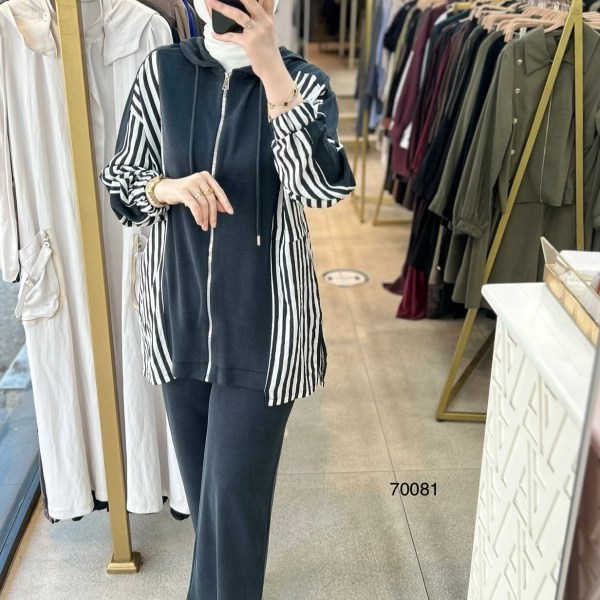 70081 Çizgi Detaylı Spor Takım - Görsel 4