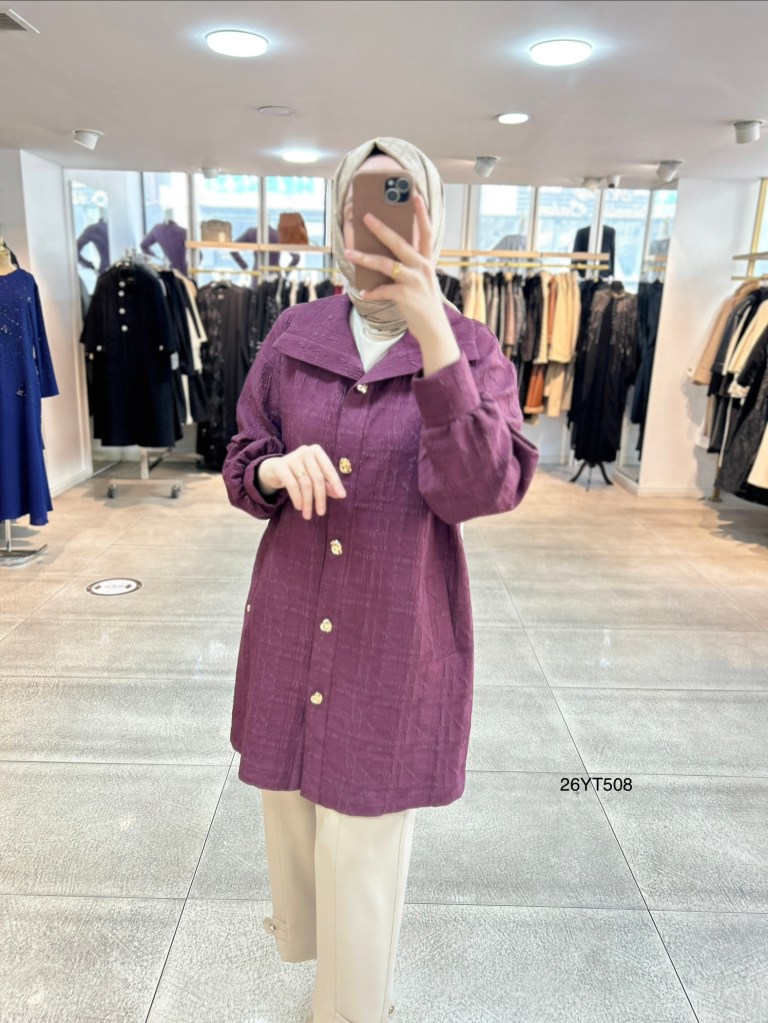 26YT508 Kabartma Kumaş Düğmeli Kap