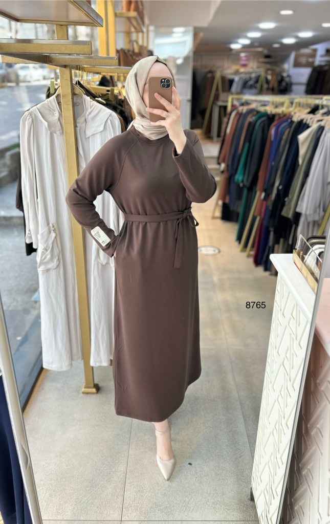 8765 Kemerli Elbise