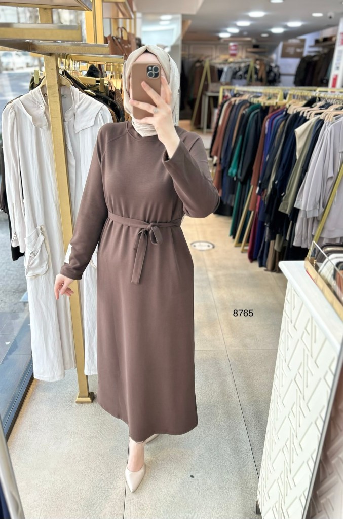 8765 Kemerli Elbise