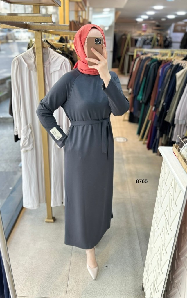 8765 Kemerli Elbise
