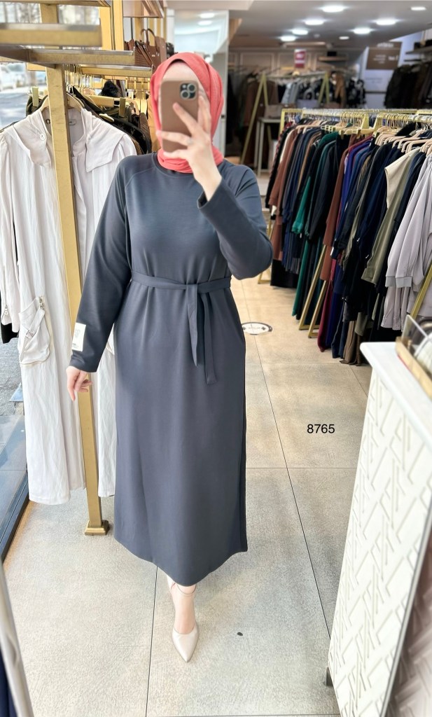 8765 Kemerli Elbise