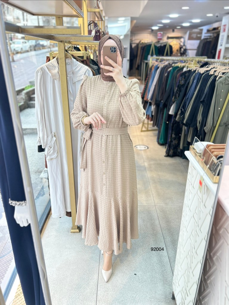 92004 Gofre Kumaş Kemerli Elbise
