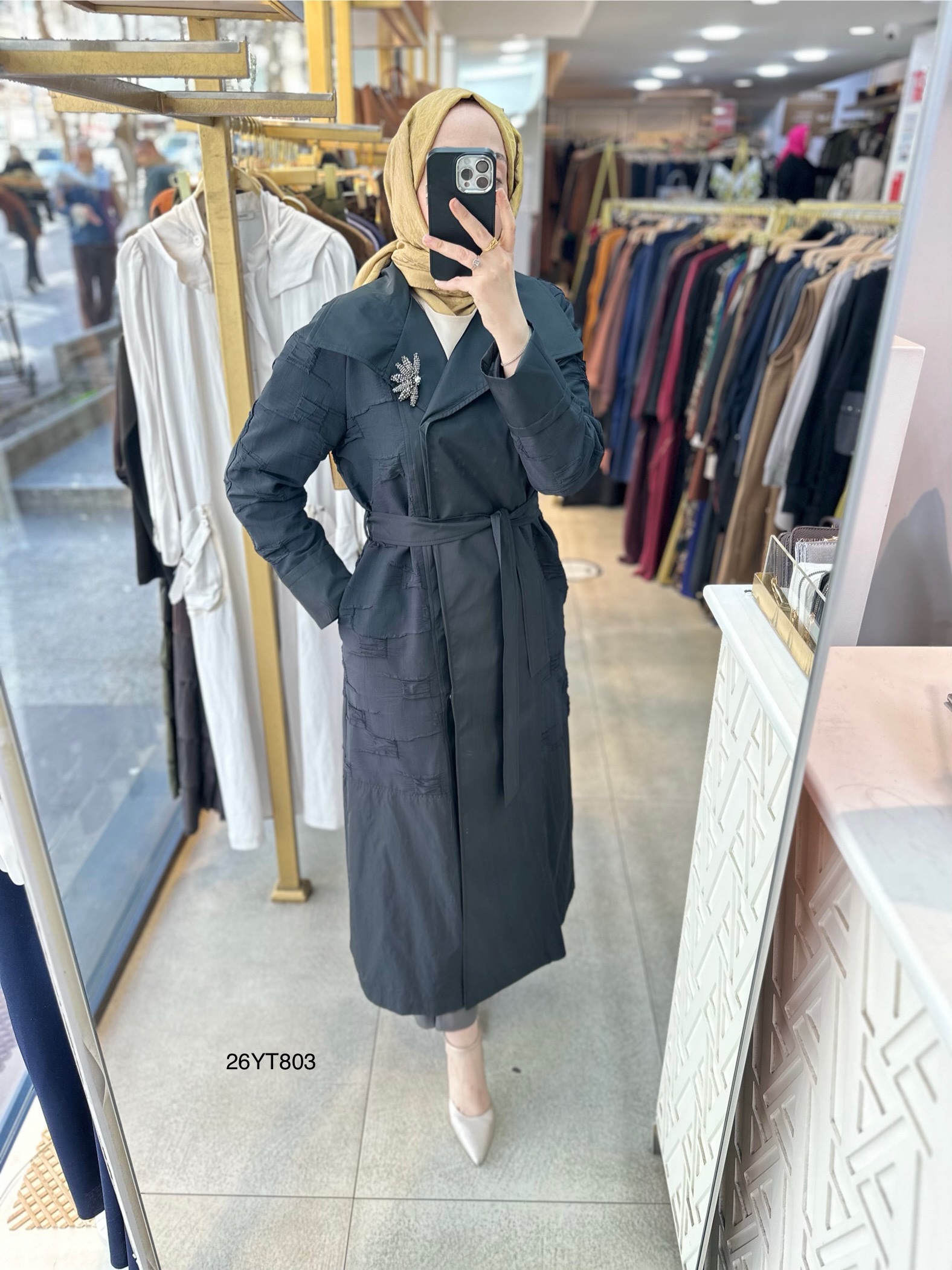 26YT803 Armine Trend Broş Detaylı Kap - Görsel 4