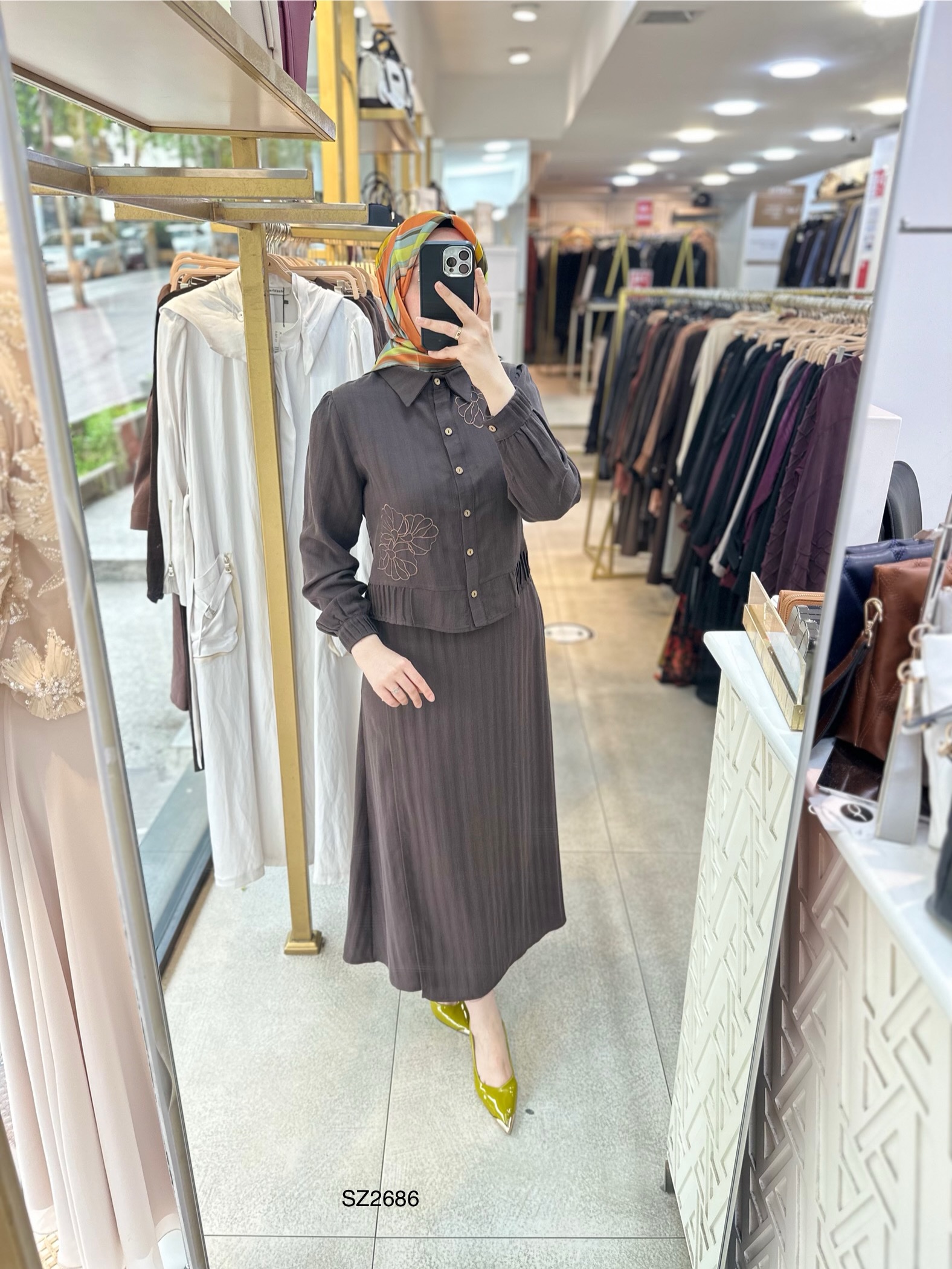 SZ2686 Çiçek Detaylı Keten Takım - Görsel 3