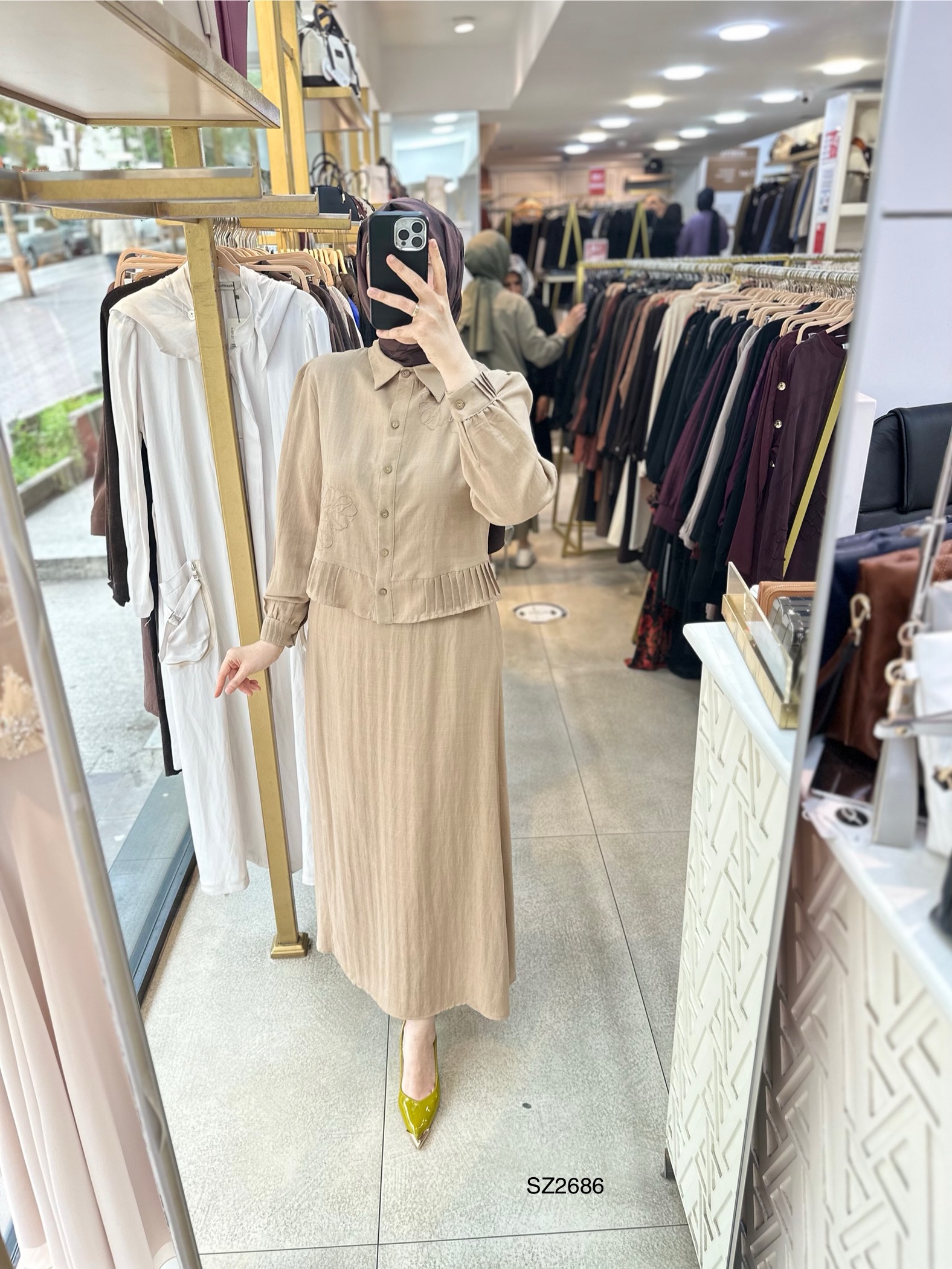 SZ2686 Çiçek Detaylı Keten Takım - Görsel 4