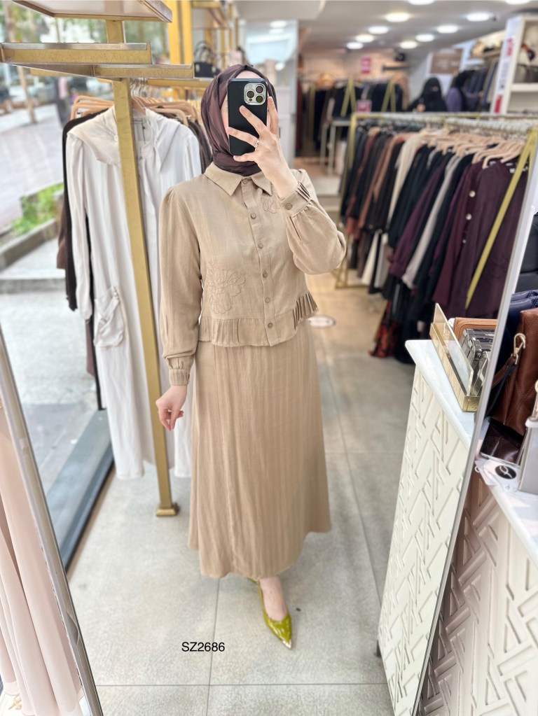 SZ2686 Çiçek Detaylı Keten Takım