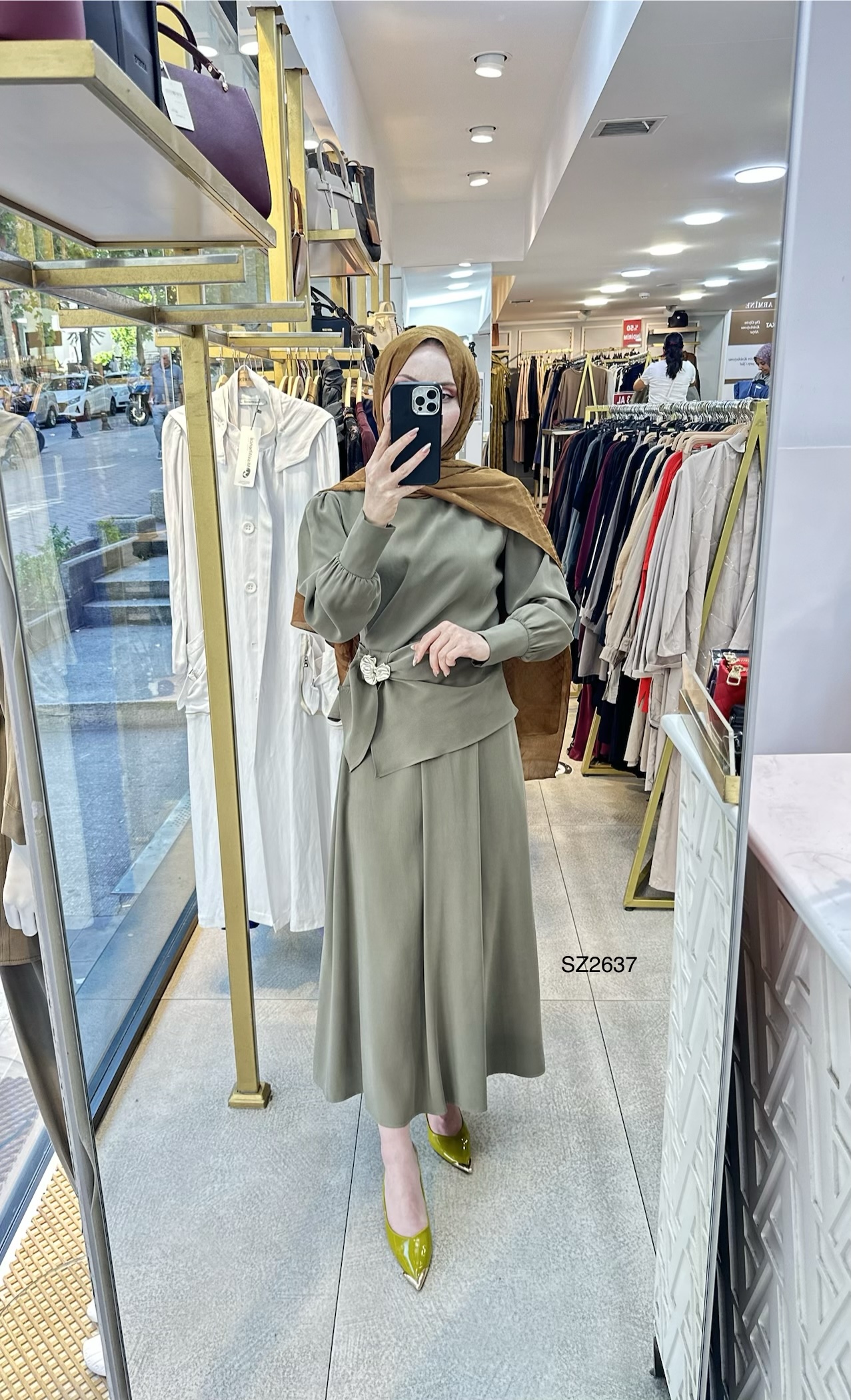 SZ2637 Selma Zaferoğlu Broş Detaylı Takım - Görsel 13
