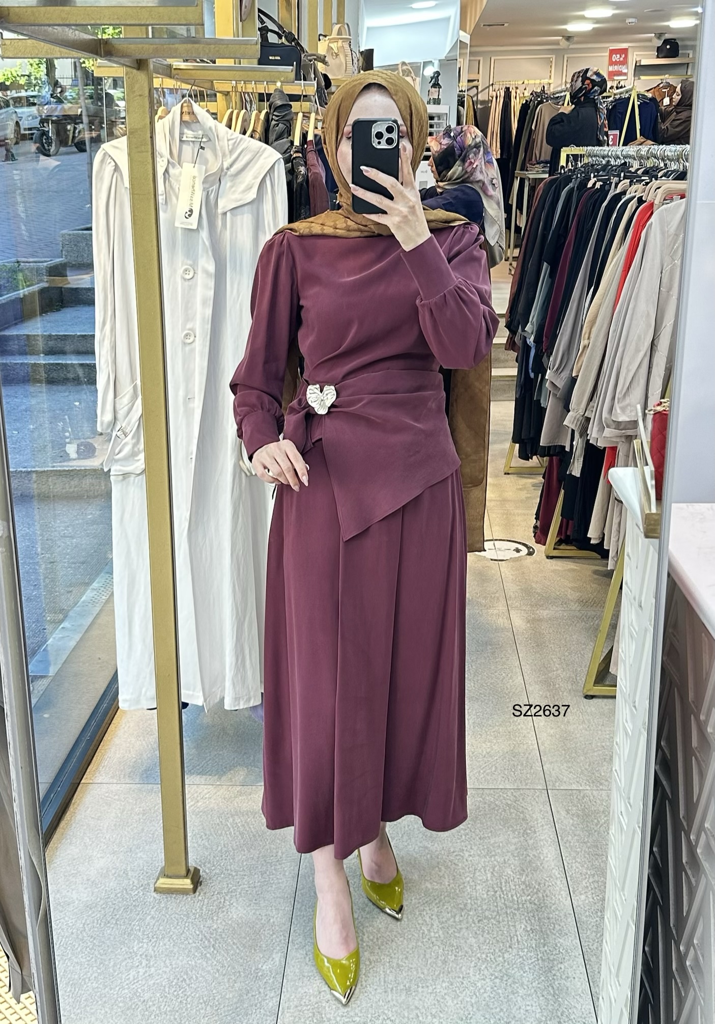 SZ2637 Selma Zaferoğlu Broş Detaylı Takım - Görsel 11